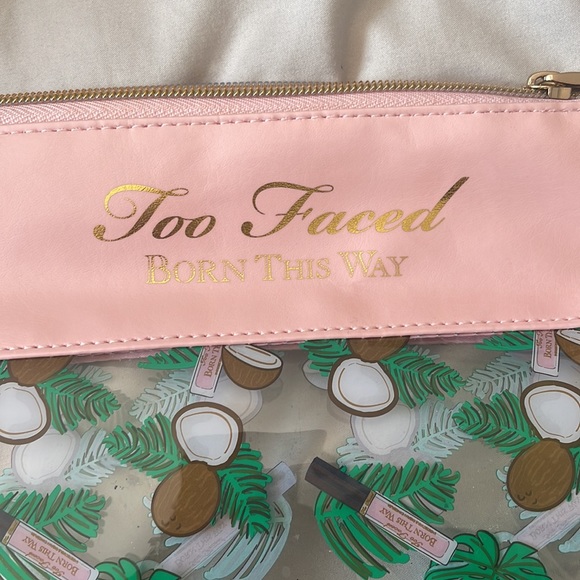 Clear makeup bag Too faced - Picture 3 of 3